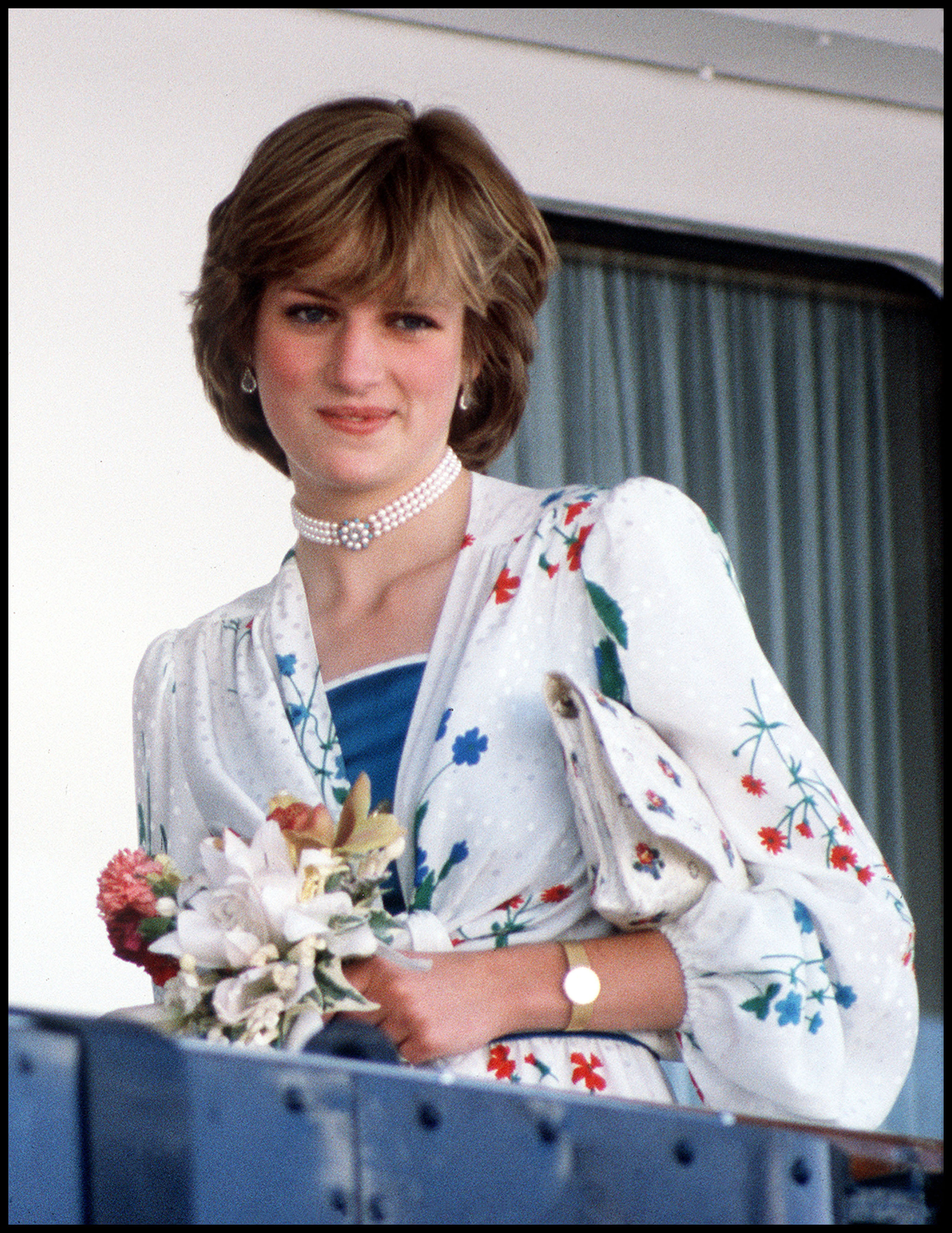 Princess Diana's make-up inspiring the contouring countertrend - 'The Shy  Di Blush' look