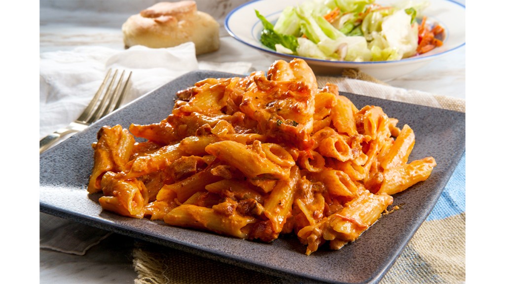 A recipe for Pasta alla Vodka as part of a guide on how to reheat the meat