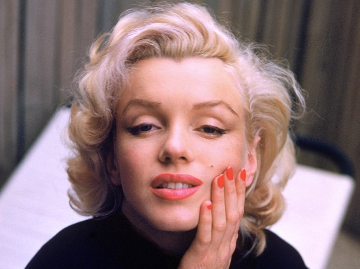 grænse Gæstfrihed Æsel How Marilyn Monroe Used Vaseline in Her Beauty Routine