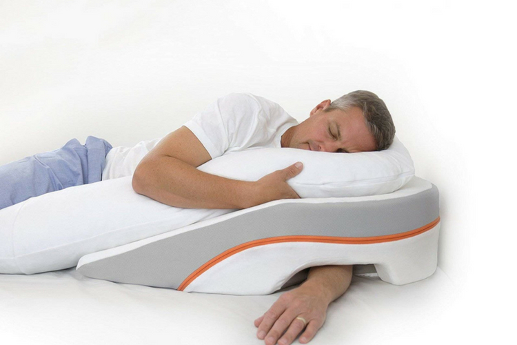 9 Best Pillows For Side Sleepers With Neck And Shoulder Pain
