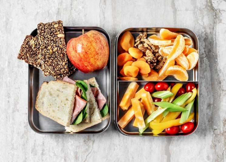 lunch box of heart-healthy foods
