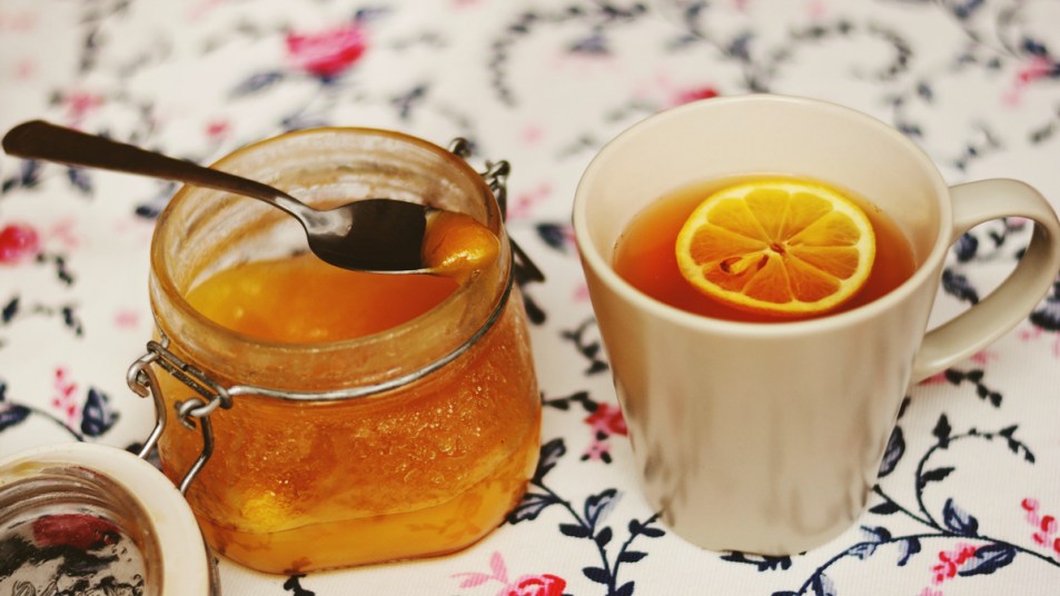 Tea with honey and lemon