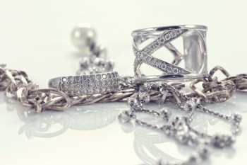 how-to-clean-silver-jewelry
