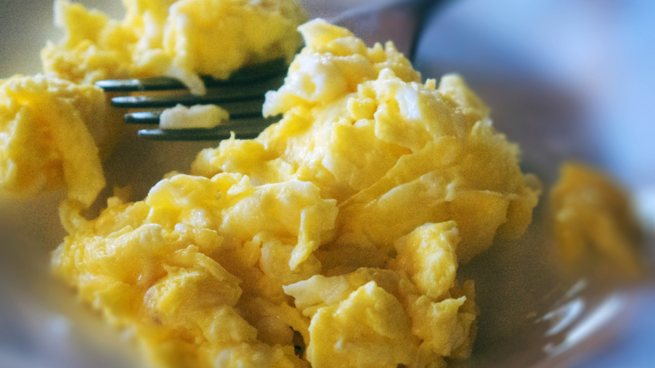 scrambled-eggs-blender-hack