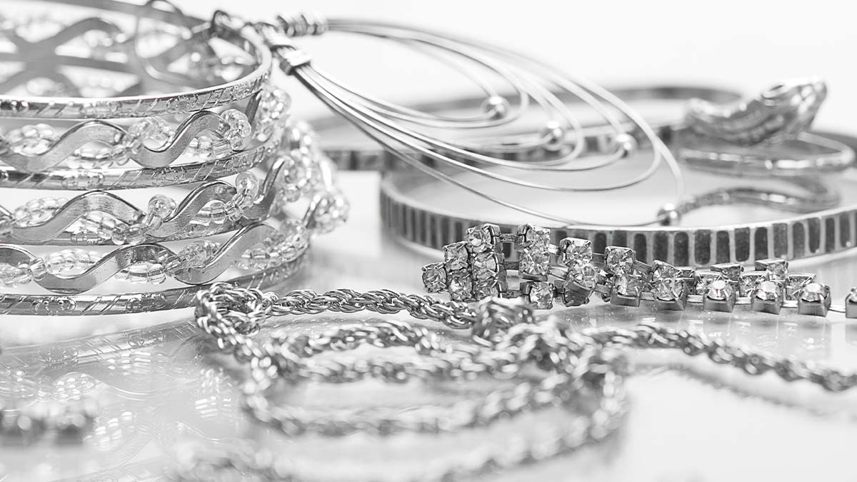 How To Clean Silver Rings At Home (5 DIY Cleaning Tips)