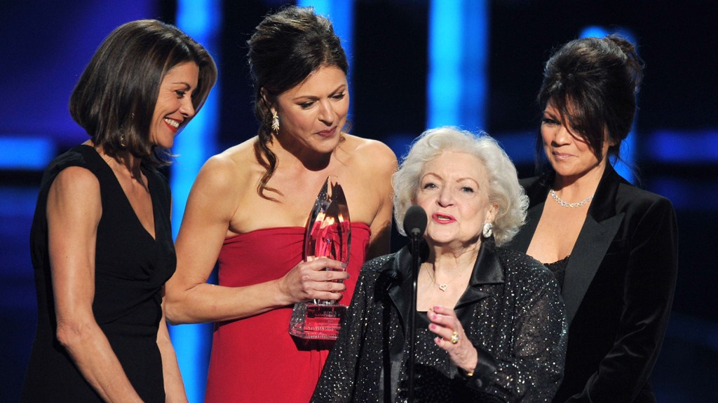Actresses Wendie Malick, Jane Leeves, Betty White and Valerie Bertinelli