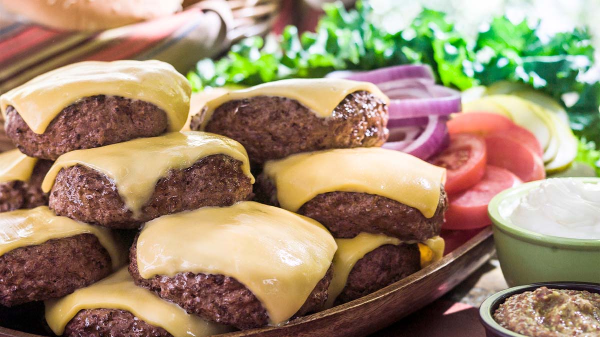 How to Grill Burgers: Tips and Tricks for the Perfect Grilled Burger -  Thrillist