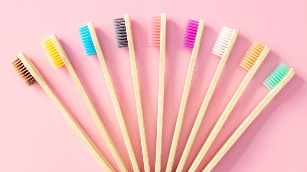 A set of dry toothbrushes, which should be used before mouthwash rather than after