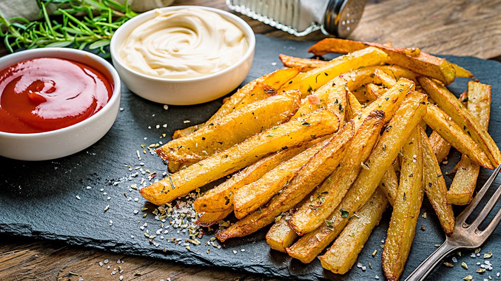 A recipe for Garlic Fries as part of a guide on how to fix too much salt in a dish