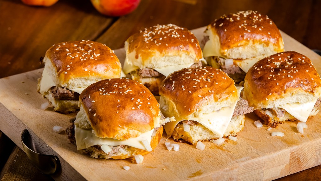 A recipe for Pull-Apart Cheeseburger Sliders