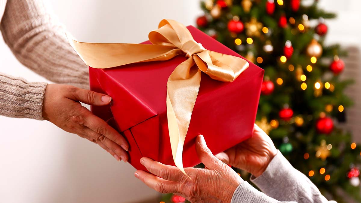 93-Year-Old Woman Shares Gift Ideas
