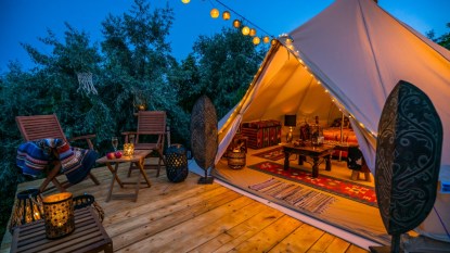 evening view with indian glamping tent 5