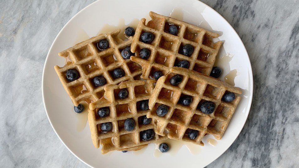 Easy homemade waffles_featured image