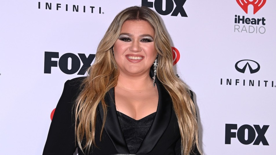 Singer and talk show host Kelly Clarkson at event