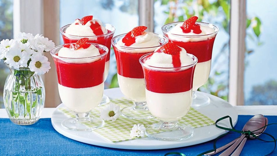 Light and Airy Strawberry Cheesecake Pudding Cups