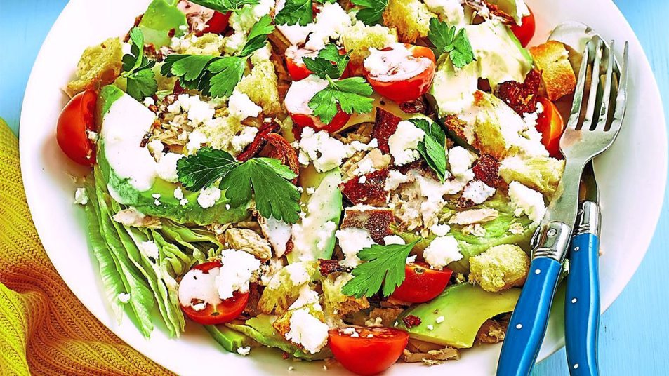 How to Make BLT Caesar Salad with Tuna and Avocado
