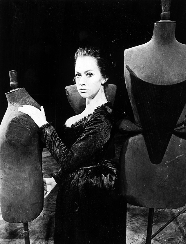 Young Helen Mirren, 'The Revenger's Tragedy', 1967