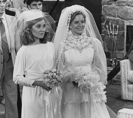 Maureen McCormick, Eve Plumb, 'The Brady Girls Get Married', 1981
