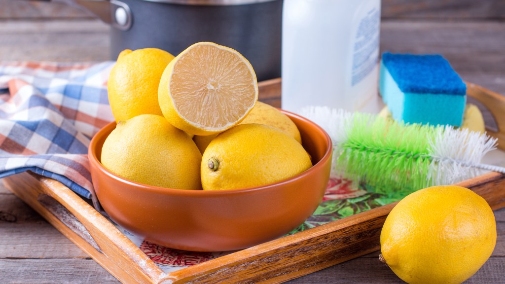 "DIY cleaning product recipes" (lemons and ingredients for DIY all-purpose cleaner)