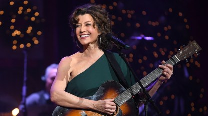 Amy Grant performing