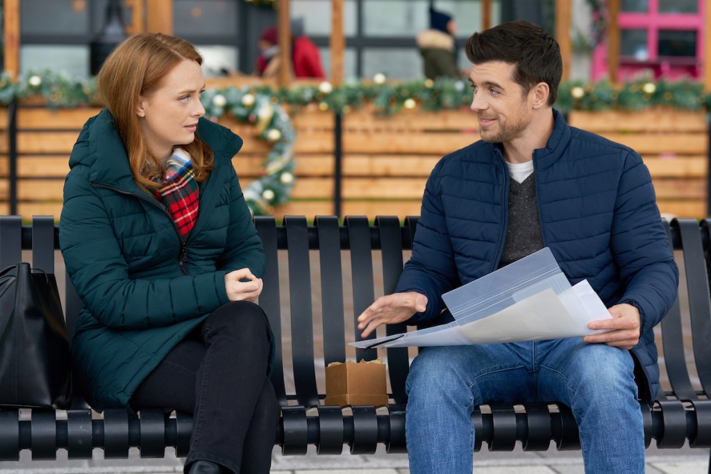 Alex Paxton-Beesley and Dan Jeannotte Hallmark Countdown to Christmas November