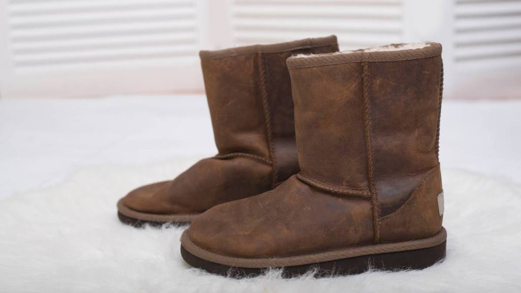 How to clean boots: Winter brown boots on white fur