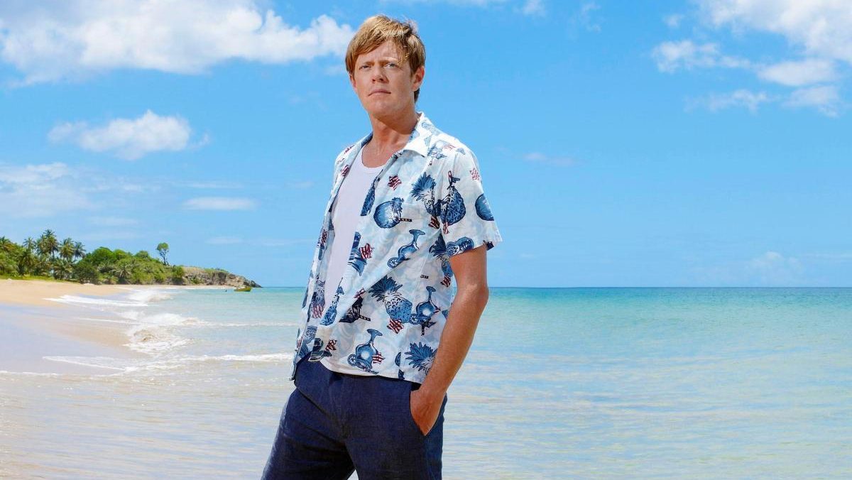 Kris Marshall in Death in Paradise, 2015