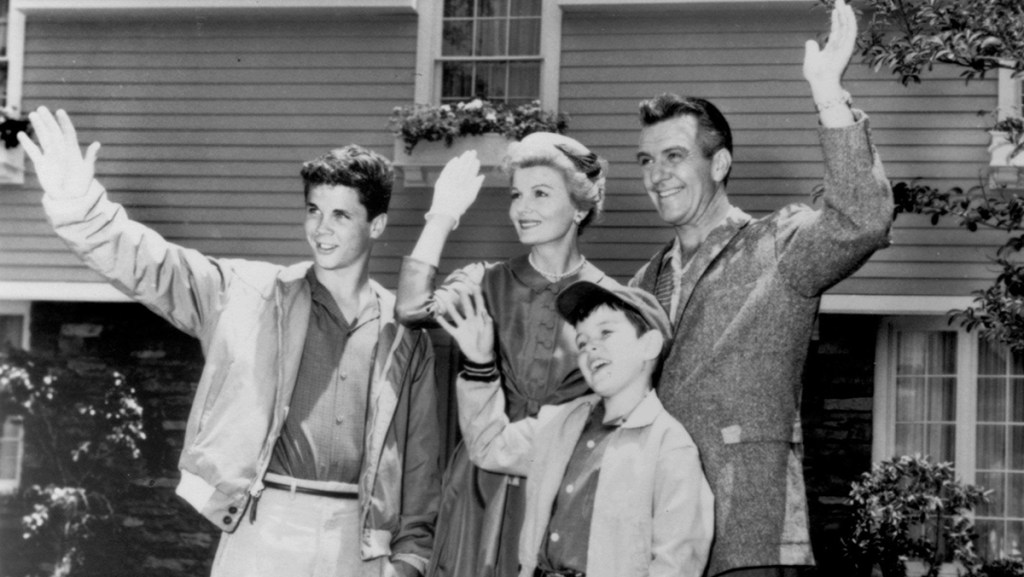 1950s TV Sitcoms: The cast of Leave It to Beaver