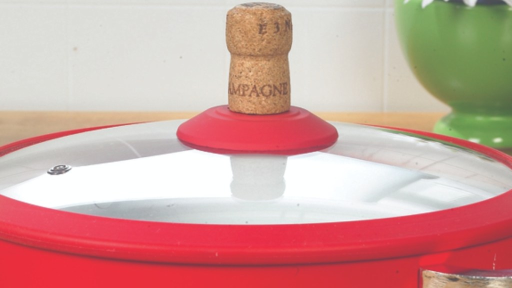 Replacing a missing pot lid knob  is one of many uses for wine corks