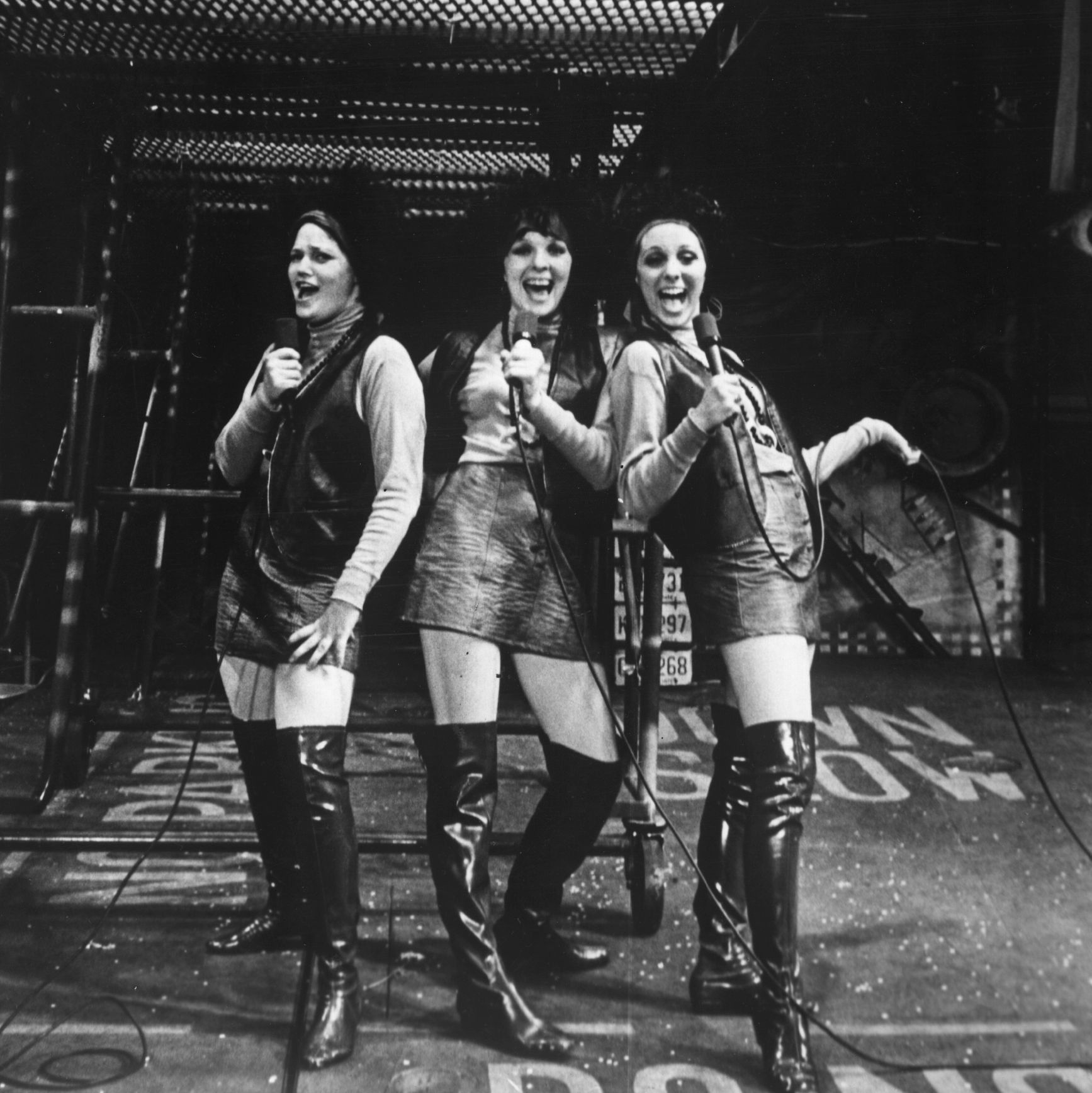 Suzannah Norstrand, Diane Keaton and Natalie Mosco in Hair, 1968