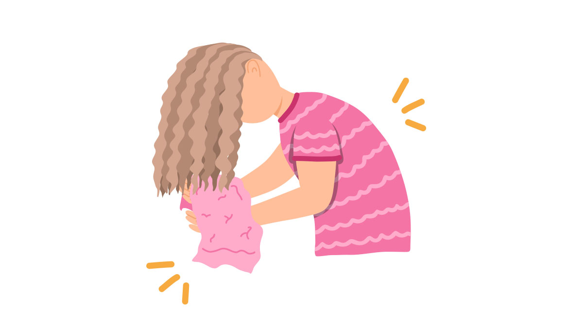 illustration of woman with curl hair doing hair plopping into a tee shirt