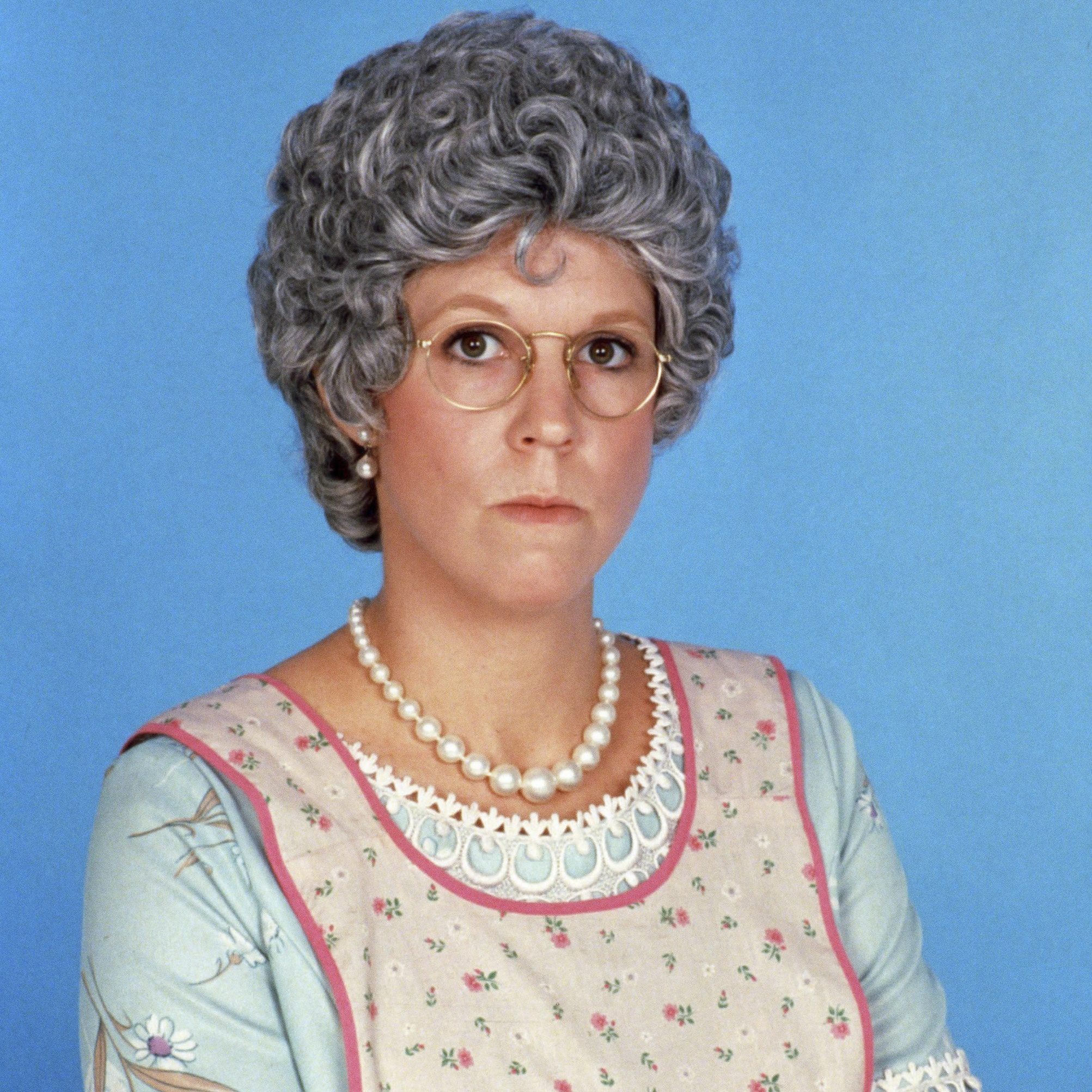 Vicki Lawrence as Mama Thelma Harper, 1984