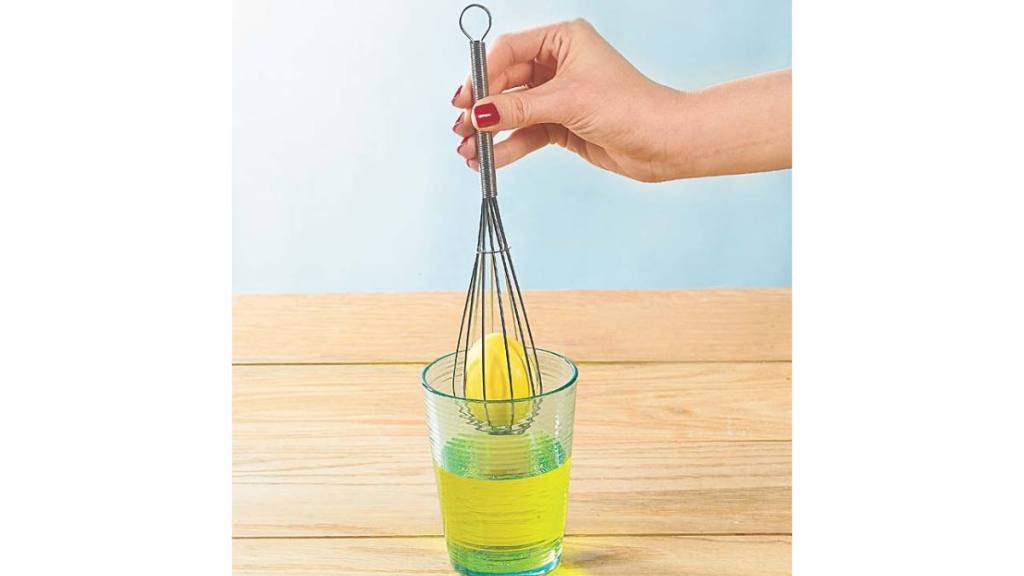 How to remove egg dye from hands: a whisk