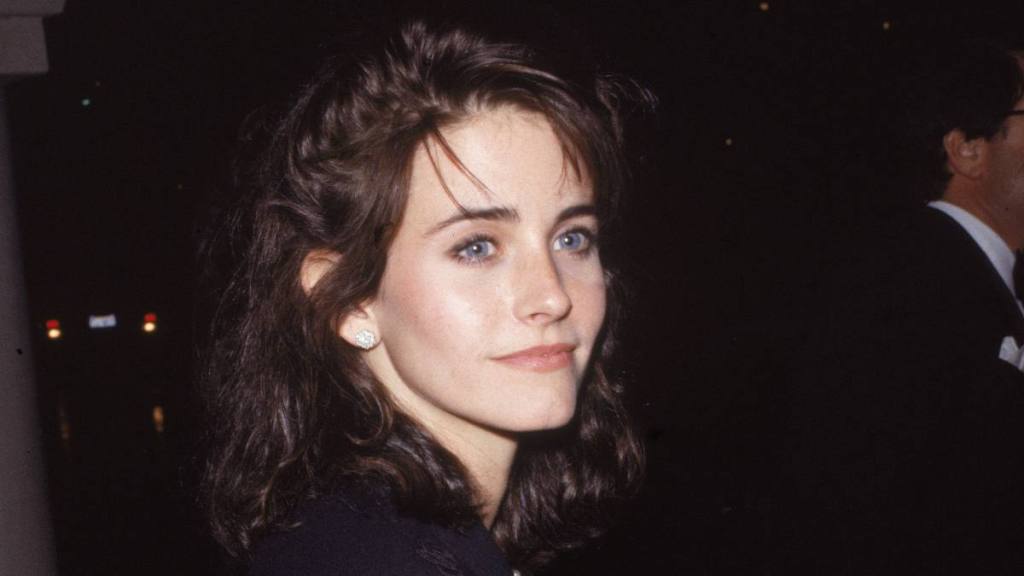 Courteney Cox young at age 24 (1988)