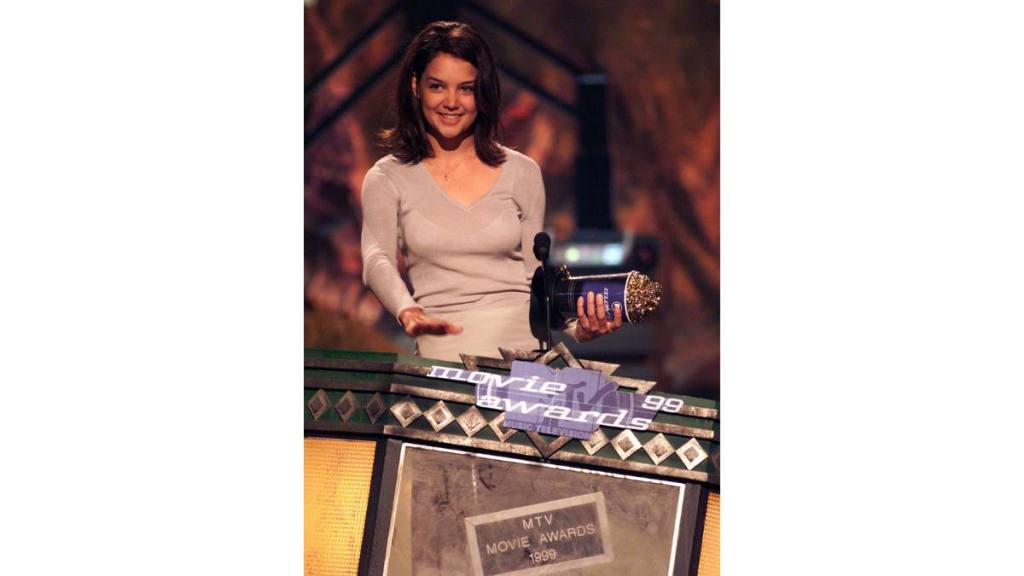 Katie Holmes with an award