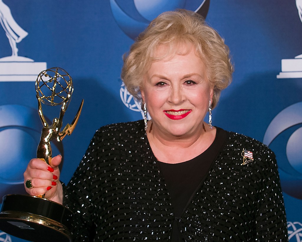 Doris Roberts with her Emmy Award