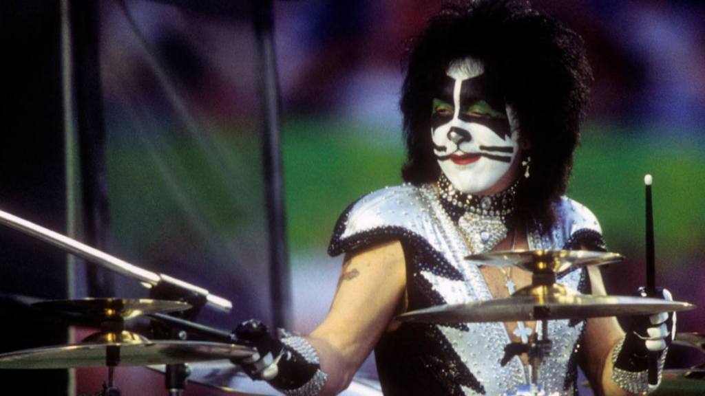 Peter Criss playing drums