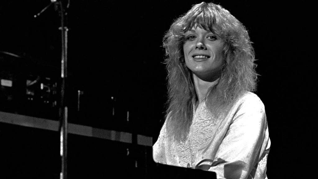 Nancy Wilson performing in 1978