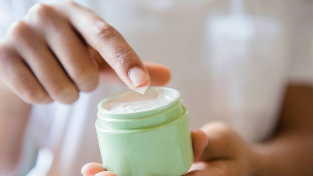 Squalane moisturizing cream