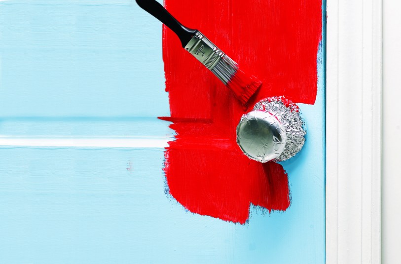uses for aluminum foil: make painting a door easier