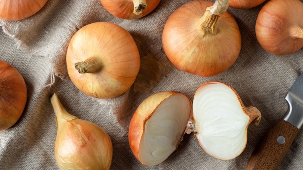quercetin-rich onions on a burlap sack