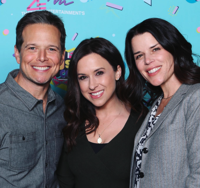 Scott Wolf, Lacey Chabert and Neve Campbell at 90s Con in 2022 in Connecticut