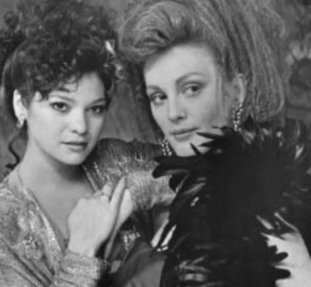 Valerie Bertinelli and Julianne Moore in 'I'll Take Manhattan,' 1987