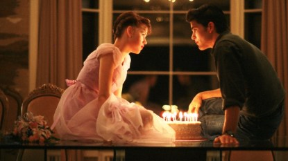 Molly Ringwald and Michael Schoeffling in 'Sixteen Candles' 1984
