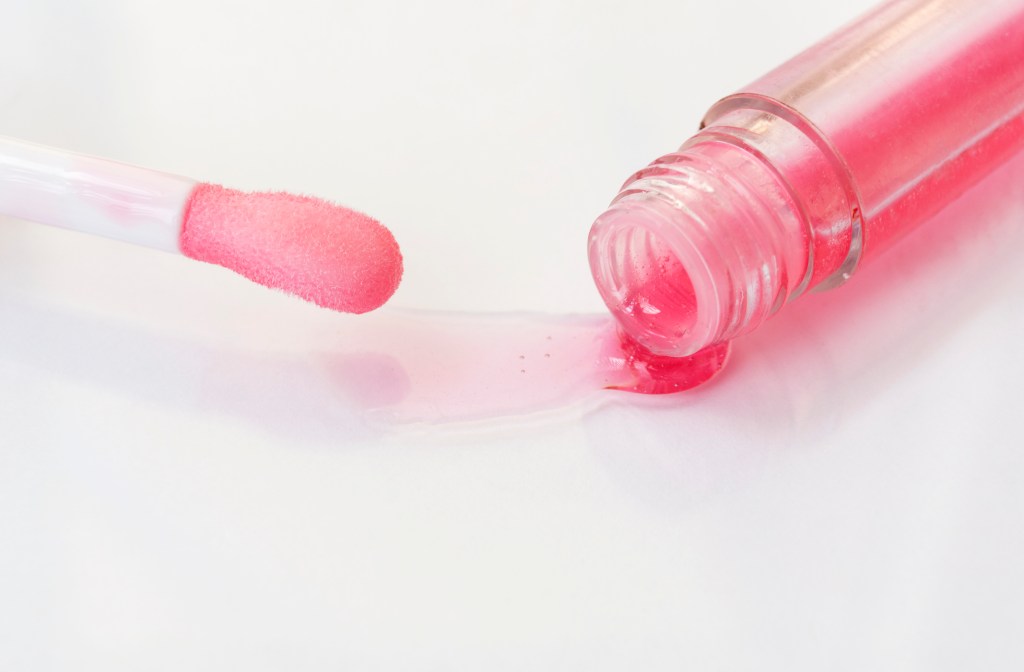 pink lip oil