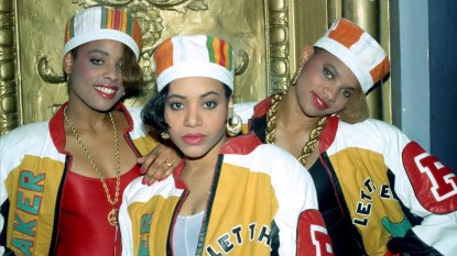 Salt-N-Pepa (Left to right: Deidra "DJ Spinderella" Roper, Cheryl "Salt" James and Sandra "Pepa" Denton) in 1988